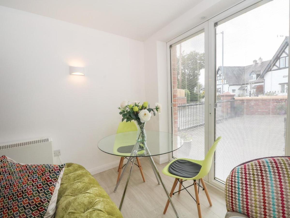 The At Cross Holiday home Wrexham